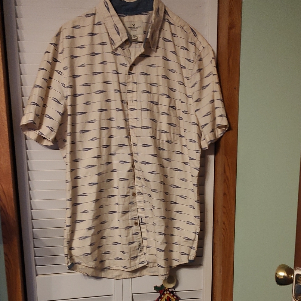 American Eagle Outfitters Cream Pattern Shirt
